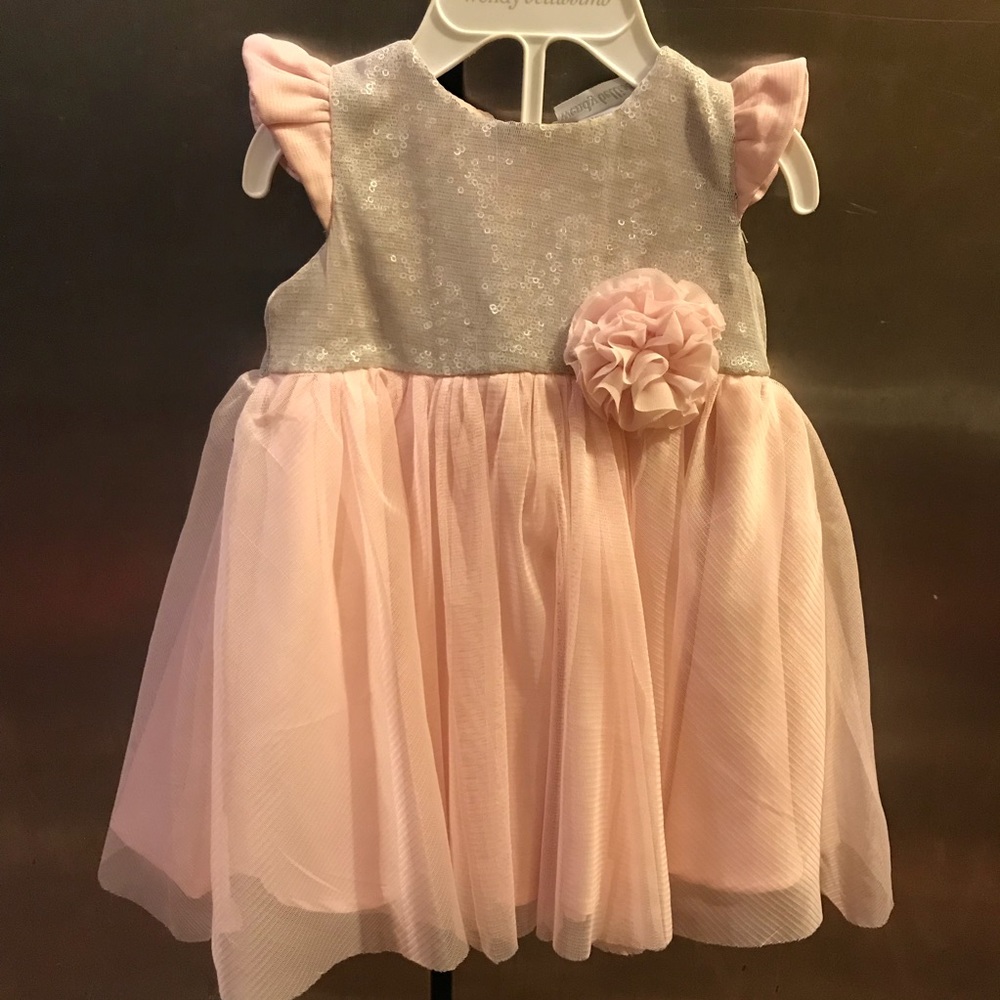 Adorable baby girl 👗